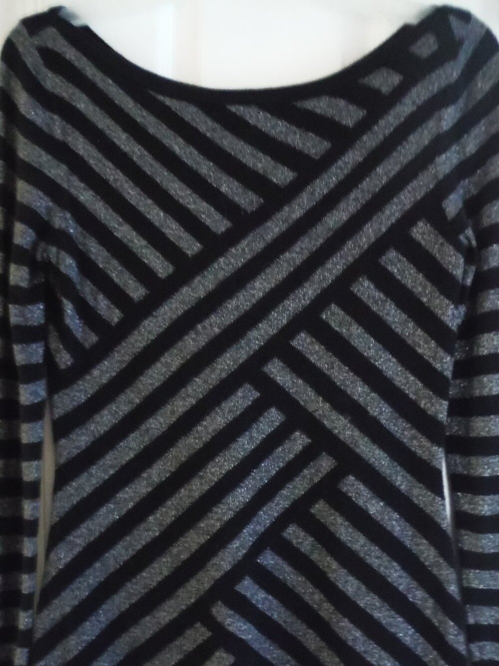 White House Black Market Tunic Top Knit Striped Black/Silver Medium